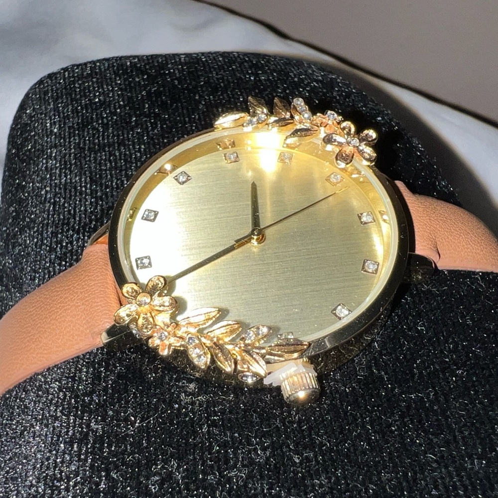 Gold flower watch - Picture 3 of 5